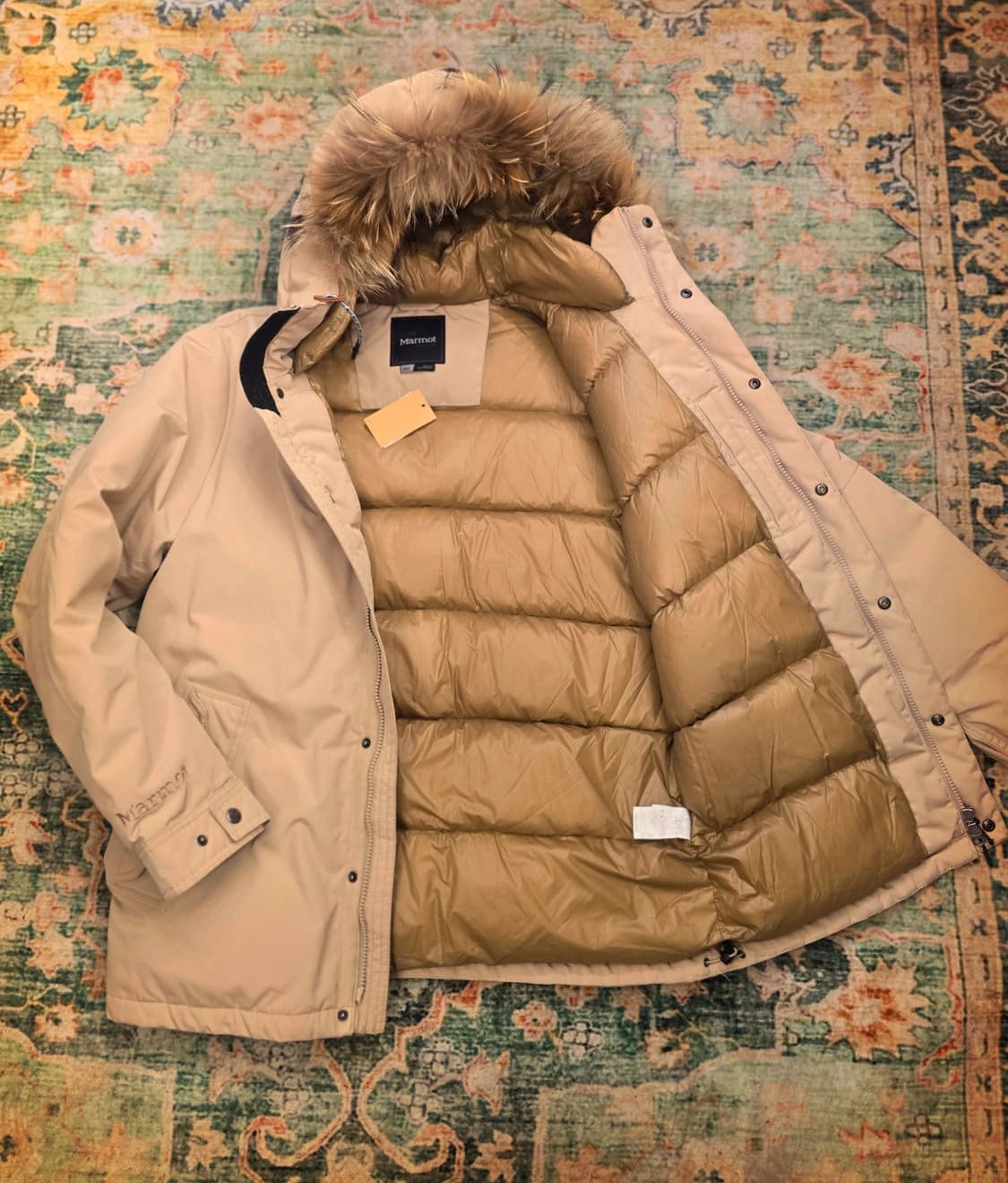 마모트(Marmot)락쿤 퍼  덕다운 야상 패딩 상품이미지3