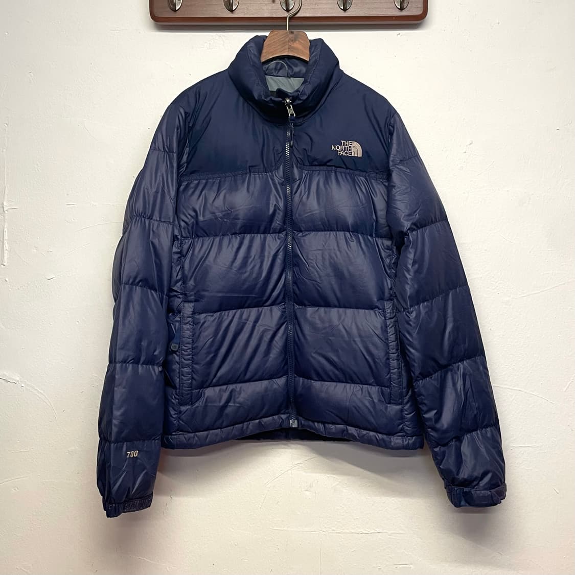 노스페이스 (우먼) 눕시 700 블루 구스다운 패딩 상품이미지1