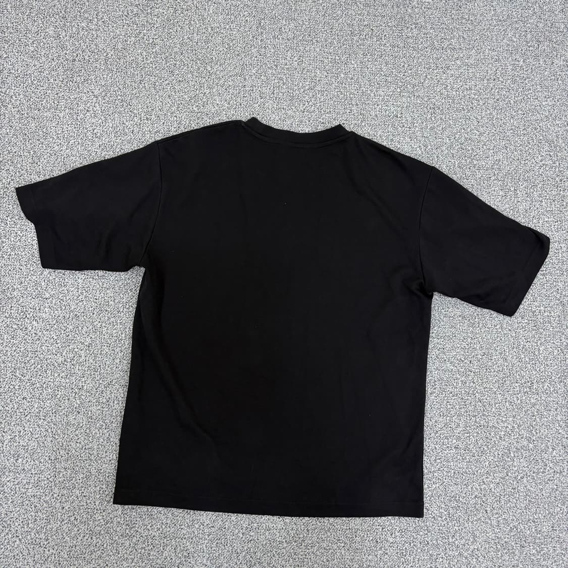 L 유니클로 U컬렉션 남성 반팔 티셔츠 0420J 상품이미지3