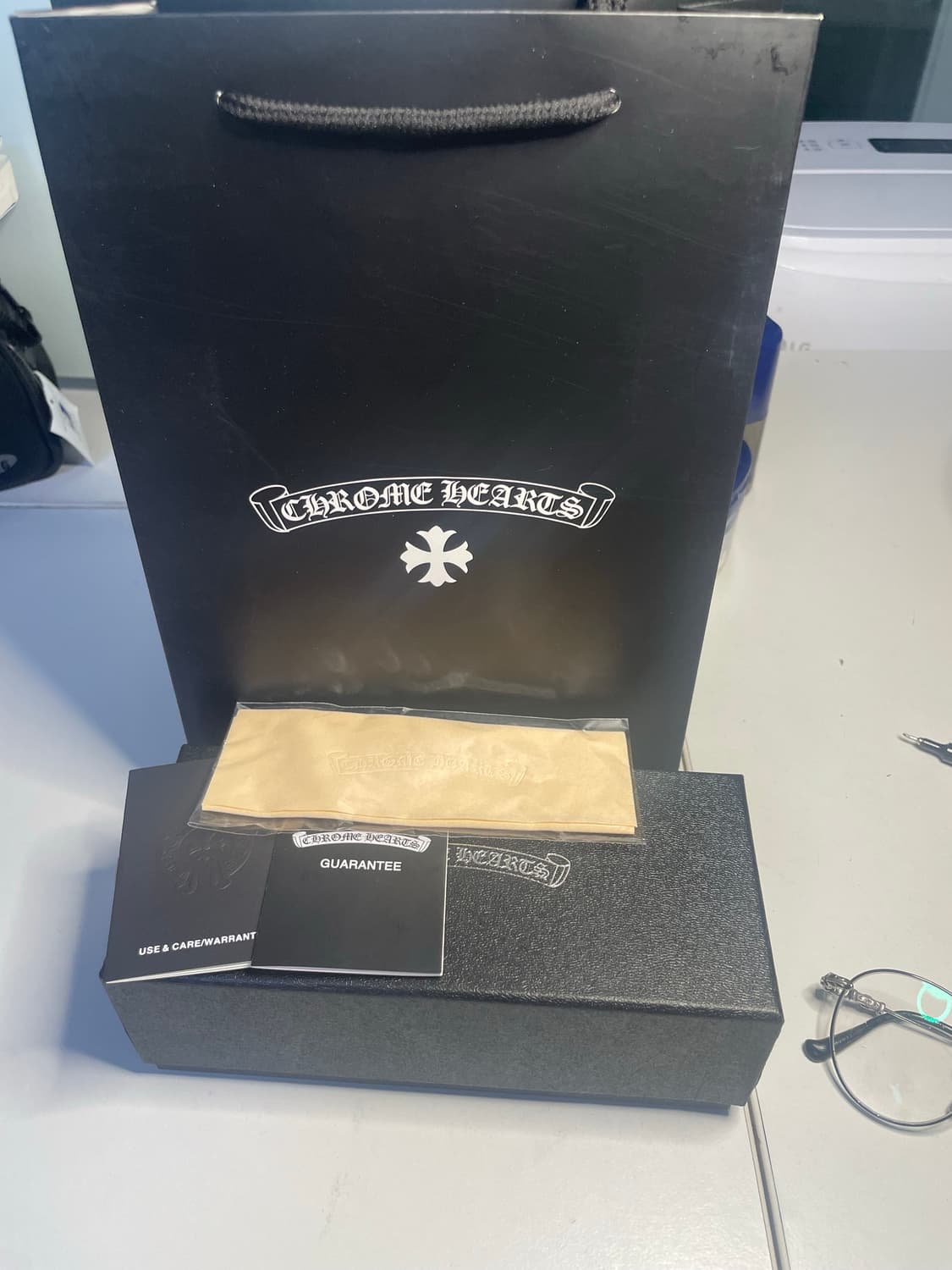 크롬하츠 구성품 안경천 안경닦이 보증서 개런티카드 쇼핑백 상품이미지1