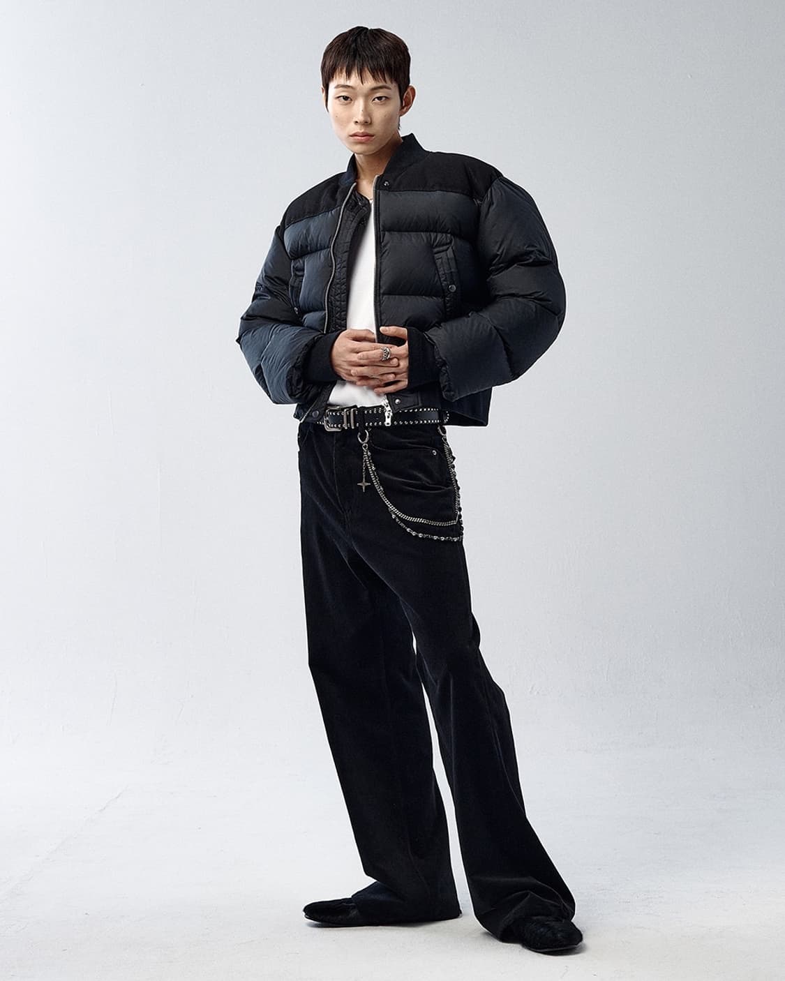 1 알렌느 크롭 덕다운 패딩 자켓 블랙 미개봉 새제품 판매 상품이미지1