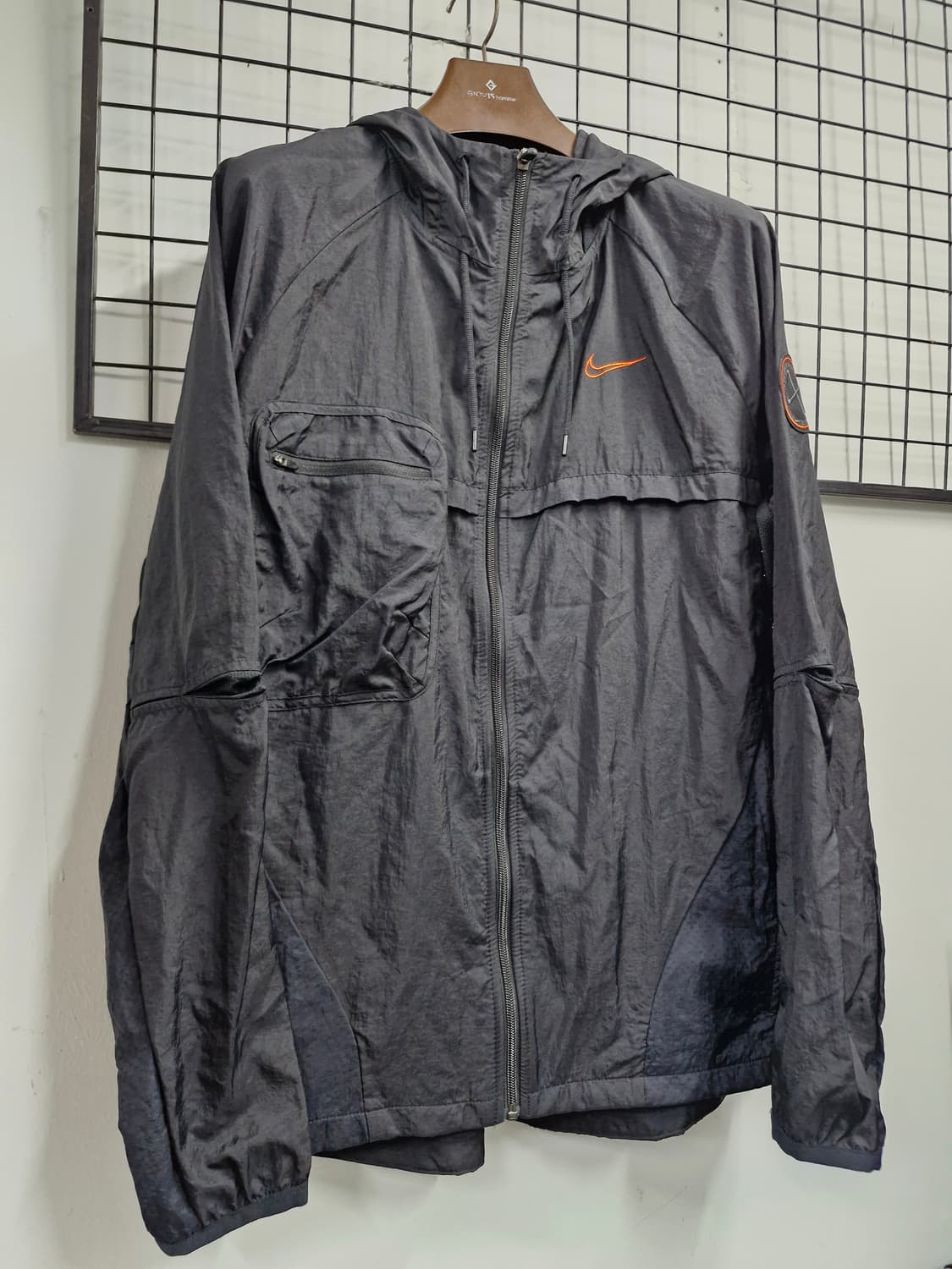 95-100L 나이키 남성 풀집 바람막이 자켓. 상품이미지2