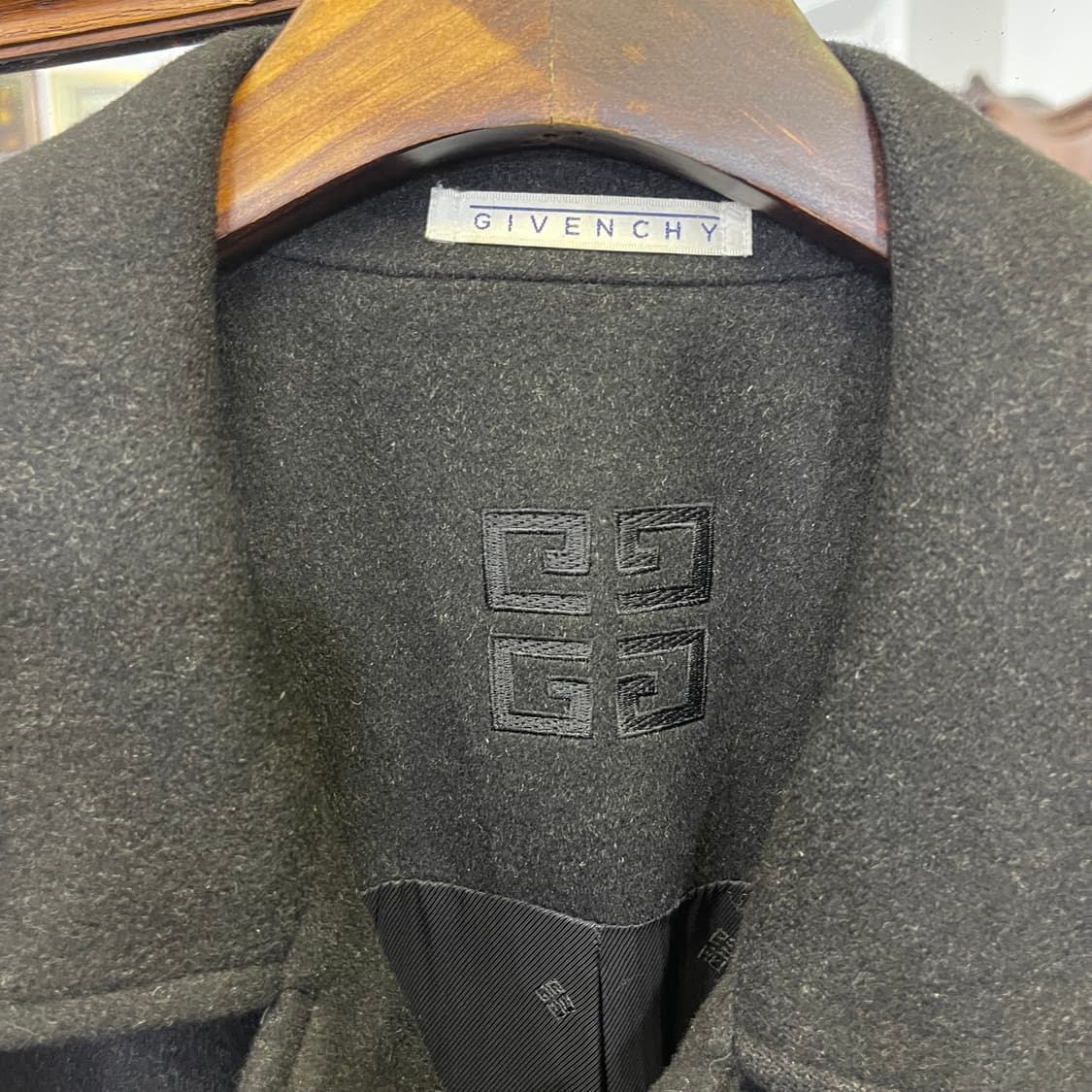 지방시  울 코트  상품이미지3