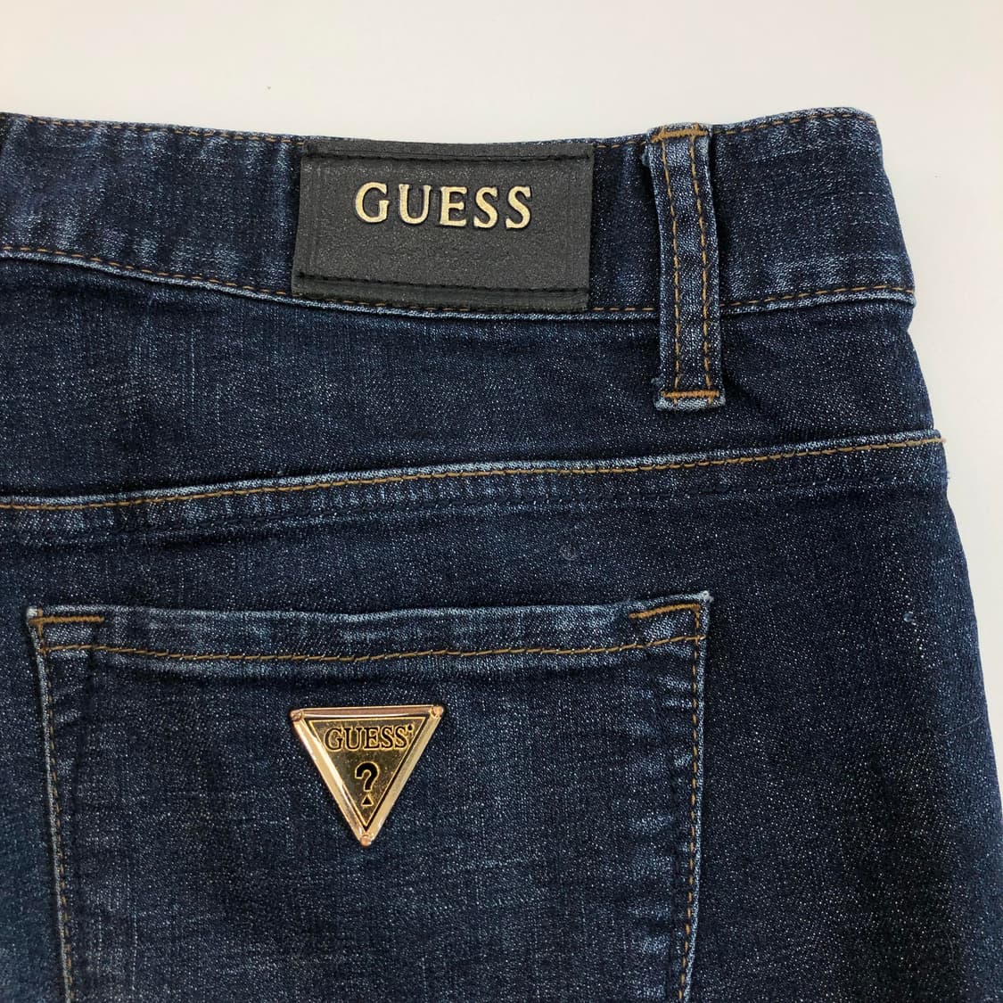 게스 프리미엄 금장 레더패치 데님진 33 인치 상품이미지4