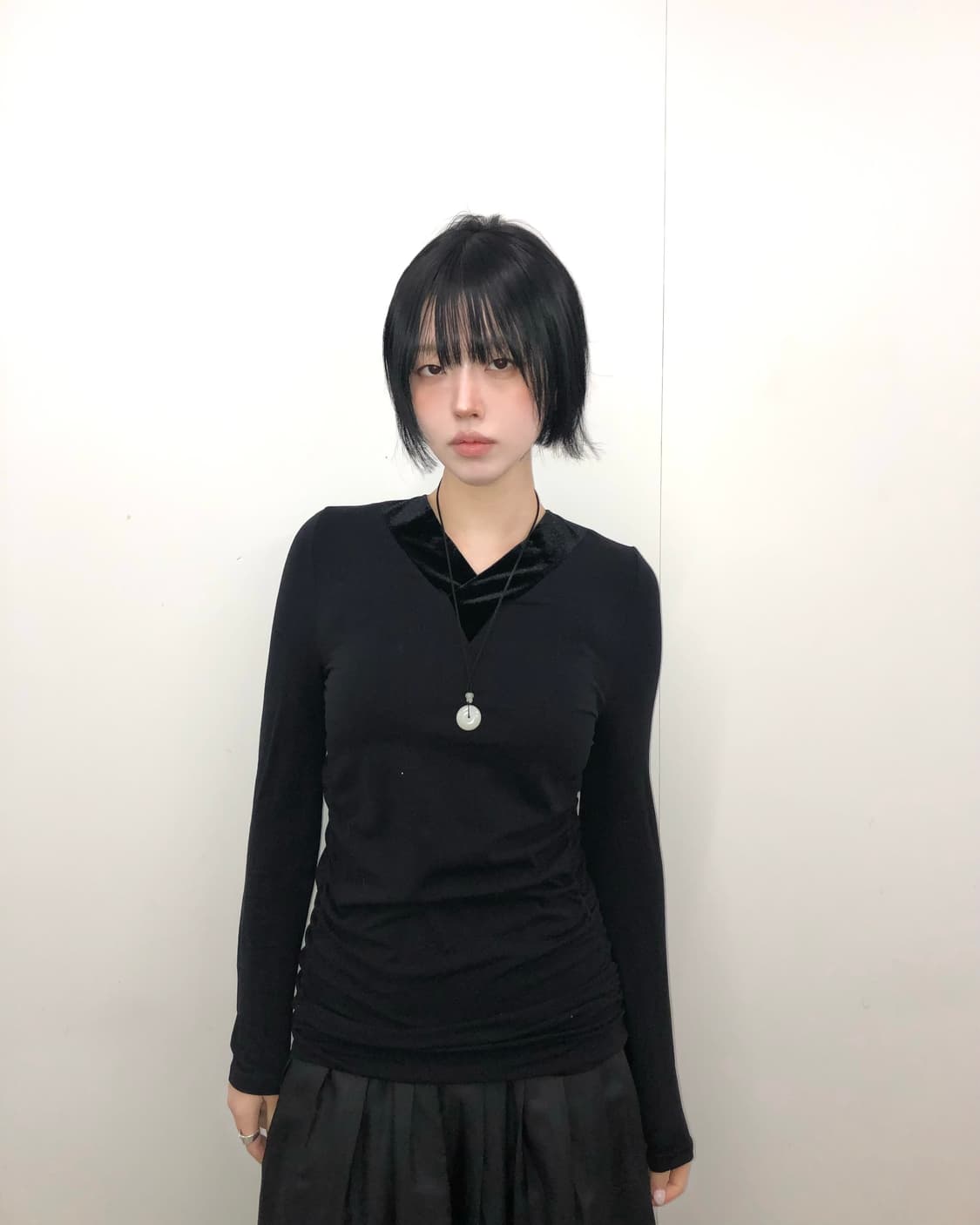 블랙 브이넥 슬리브 상품이미지2