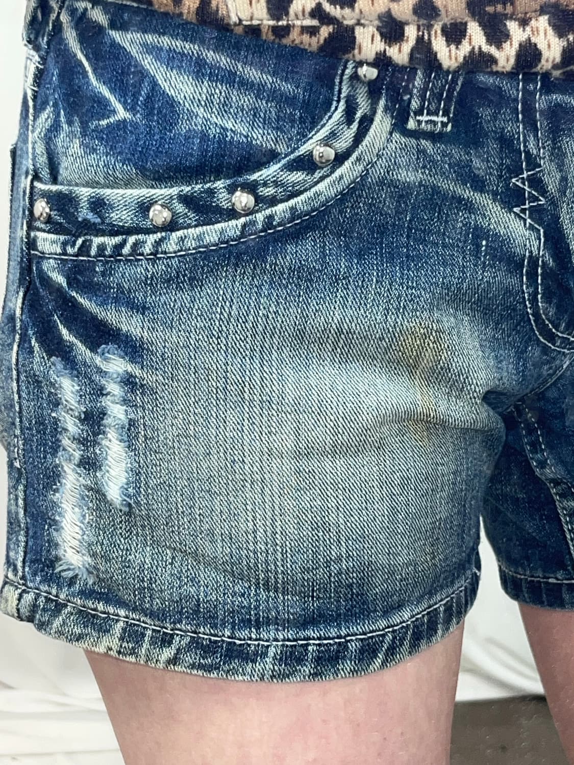 데님 스터드 숏츠 상품이미지2