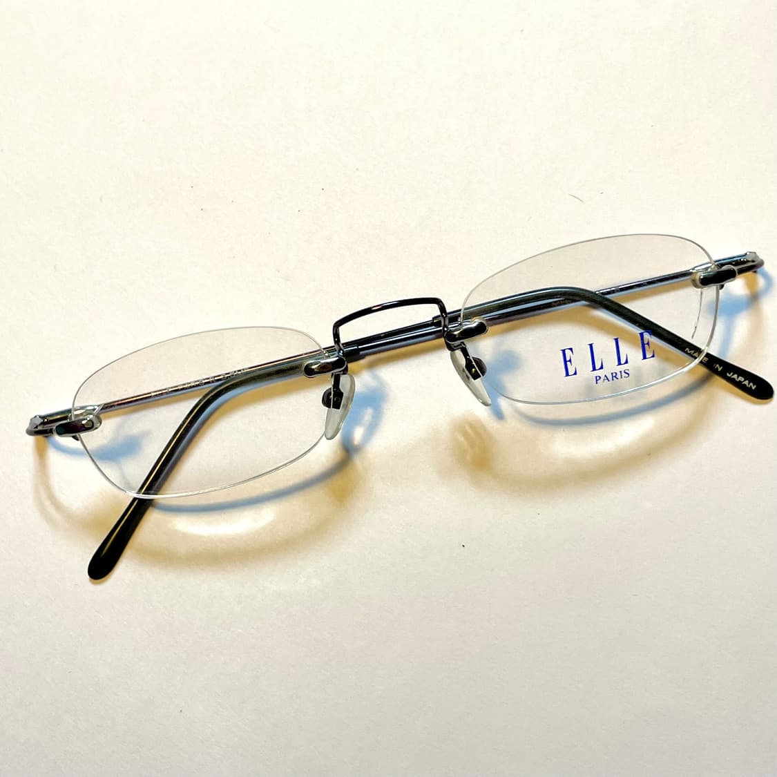 ELLE paris 엘르 사의 무테 안경 판매합니다. 상품이미지1