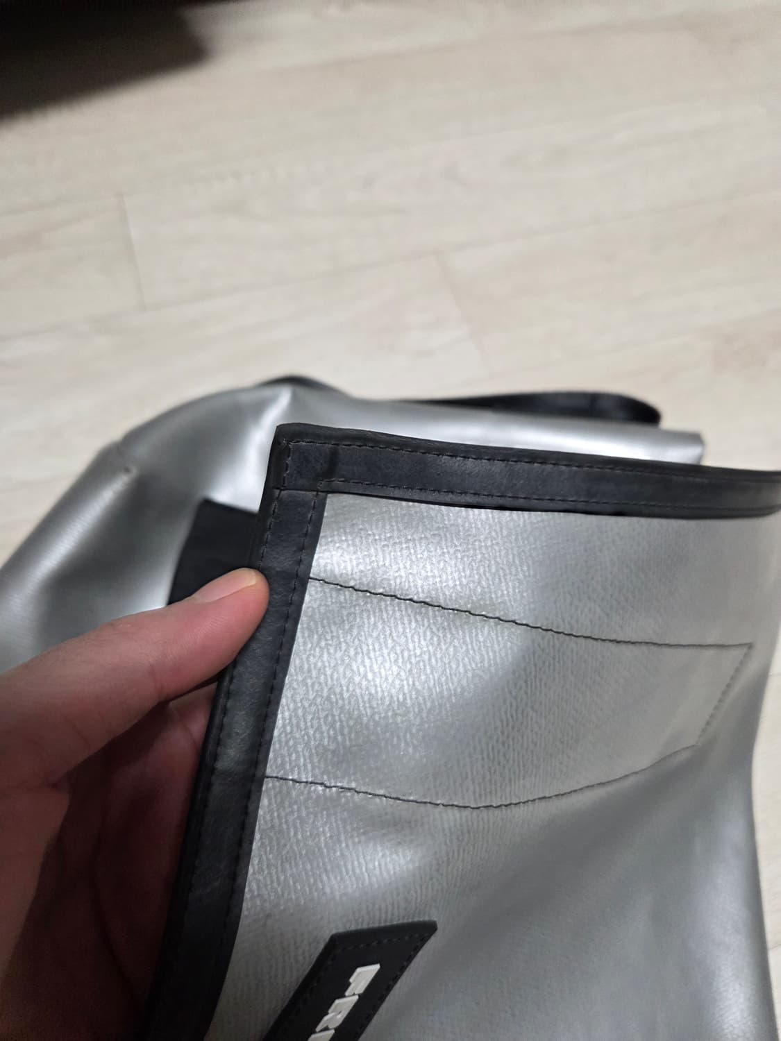 프라이탁 덱스터 실버 그레이 상품이미지8