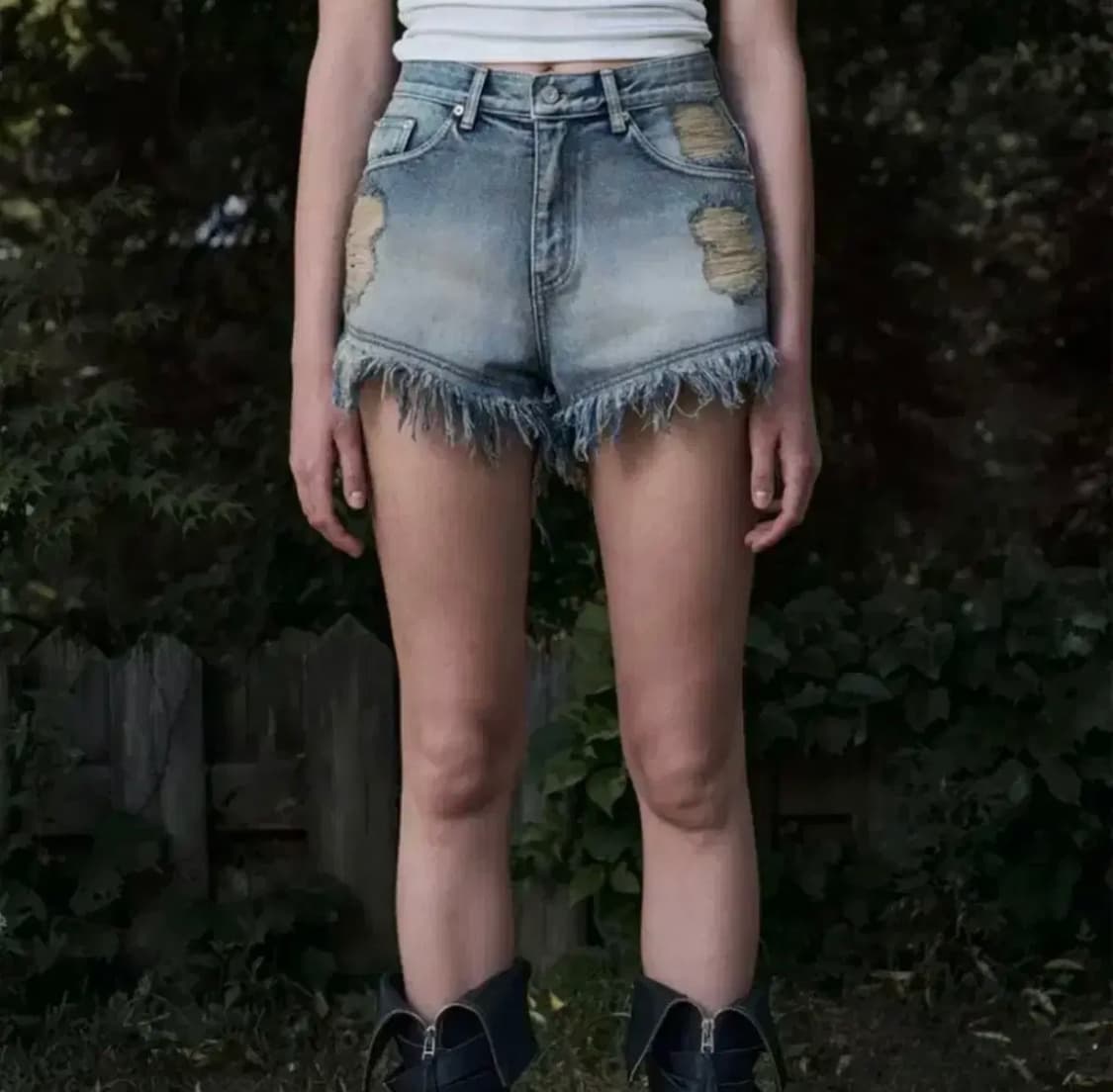 보헤미안서울 데미지 워싱 데님 쇼츠 (23ver) S 상품이미지6
