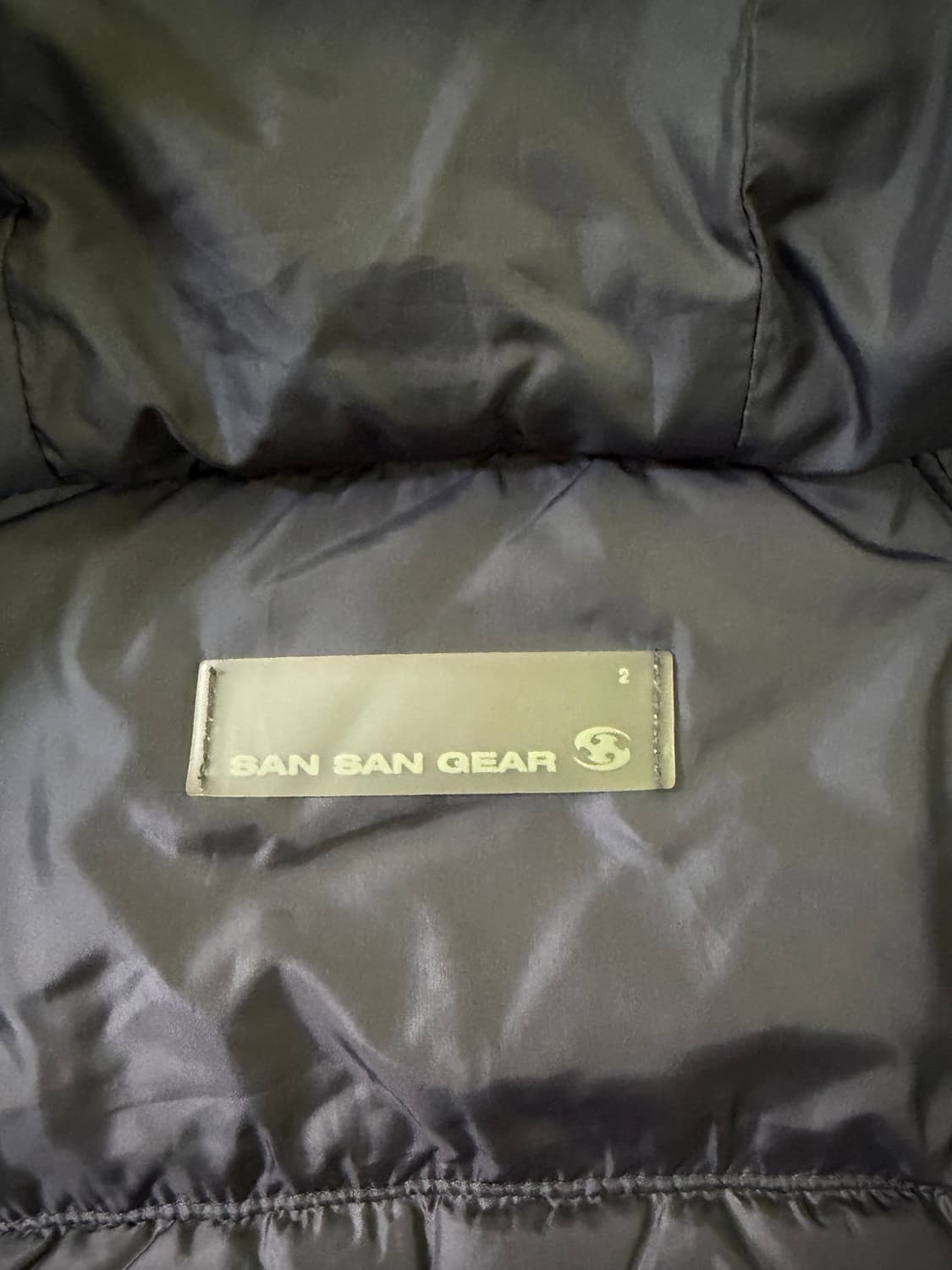 24fw 산산기어 경량패딩 2사이즈 블랙 팝니다 상품이미지4