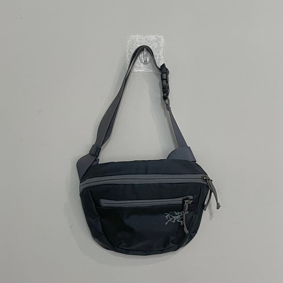 아크테릭스 맨티스 1 웨이스트팩 그레이 상품이미지1