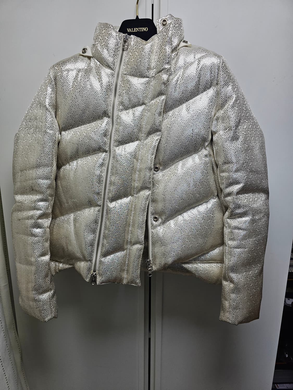 새상품 디자이너 컬렉션 폭스퍼 실크 오리털 패딩 자켓 상품이미지2