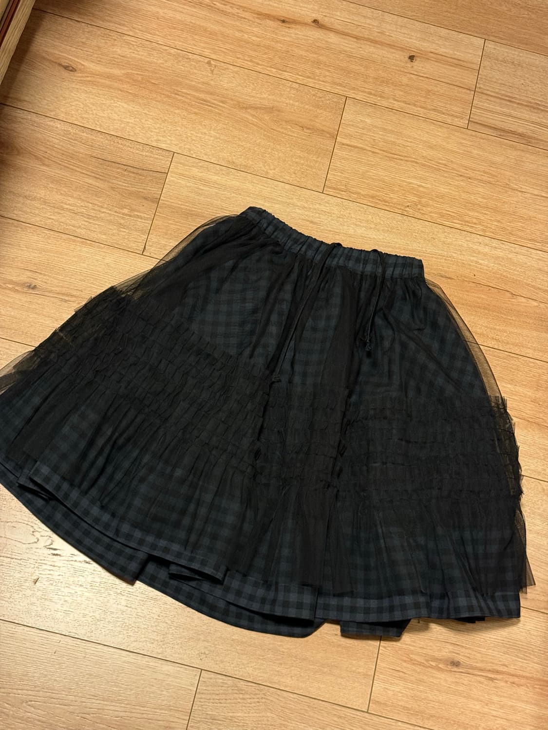 오헤시오 시어 프릴 스커트 카키체크 상품이미지1