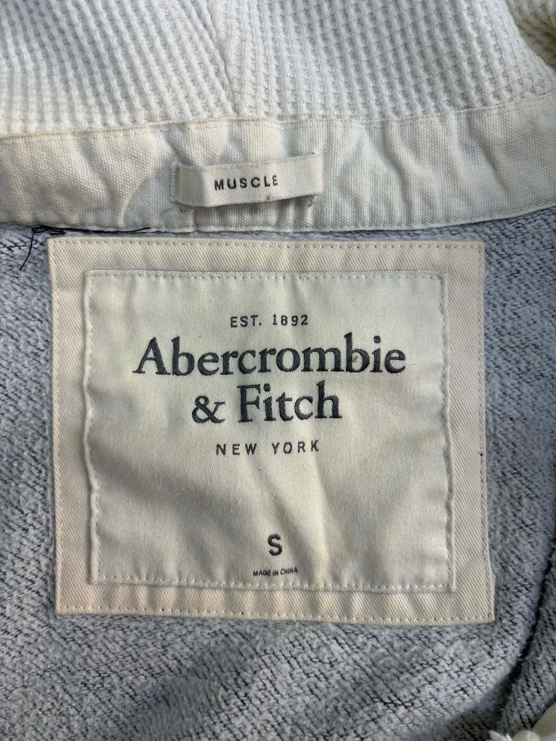 아베크롬비 y2k 네이비 올드스쿨 스웻 후드집업 희귀져지(S) 상품이미지4