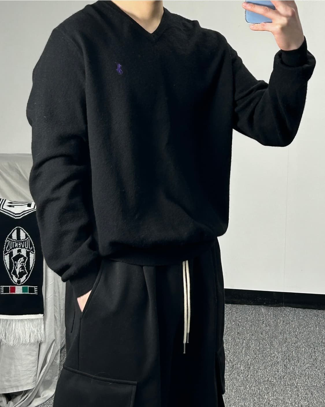 폴로 랄프로렌 퍼플 포니 블랙 브이넥 니트 상품이미지2