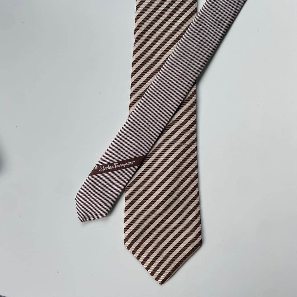 페레가모(Ferragamo)  명품 정품 넥타이 상품이미지2