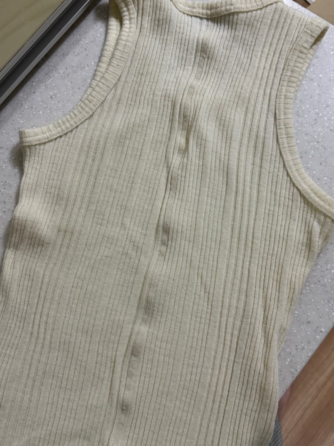 렉토 23F/W 울 블렌드 립 슬리브리스 탑 S 상품이미지2