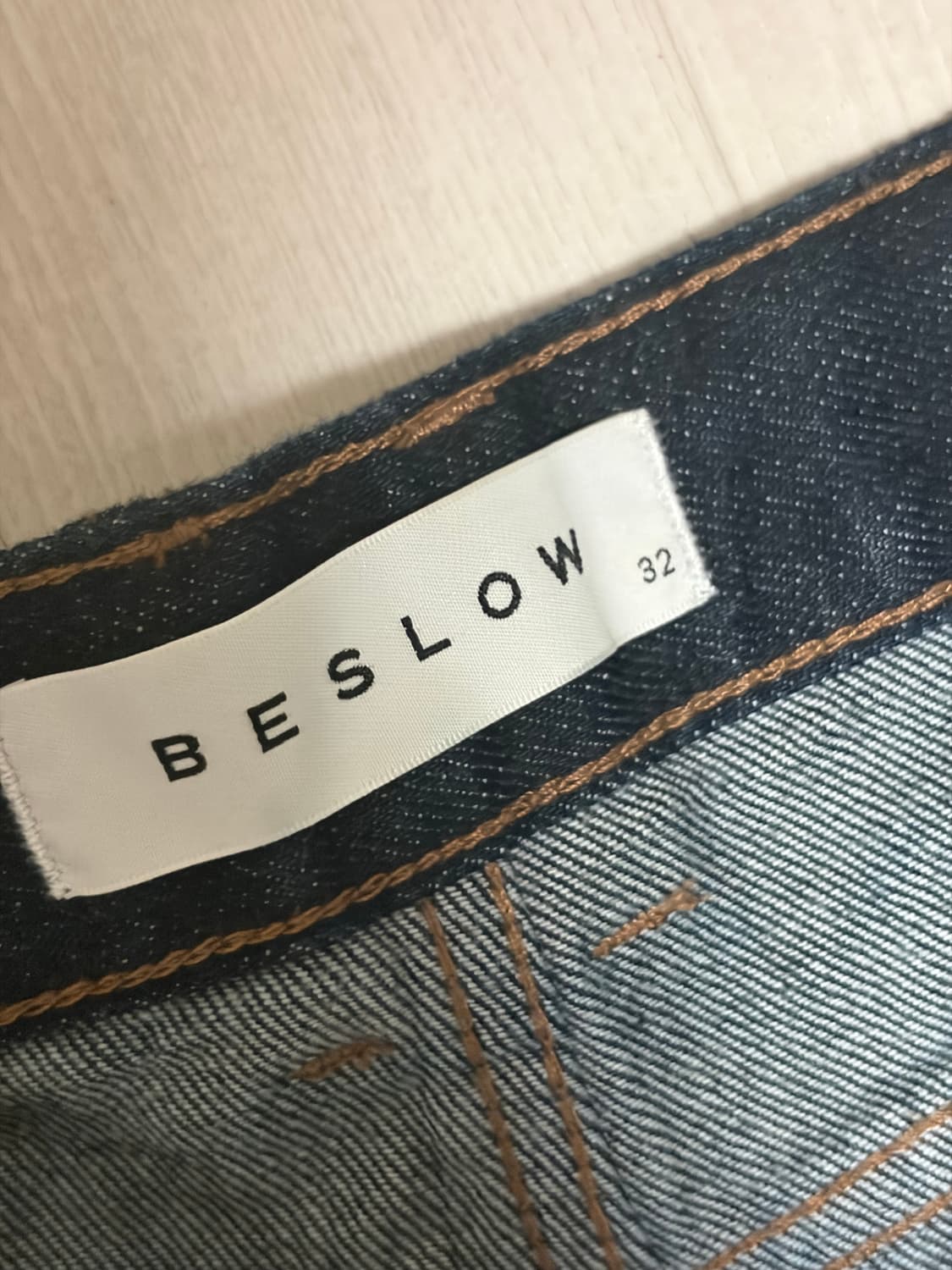 비슬로우 one tuck shorts indigo 상품이미지4