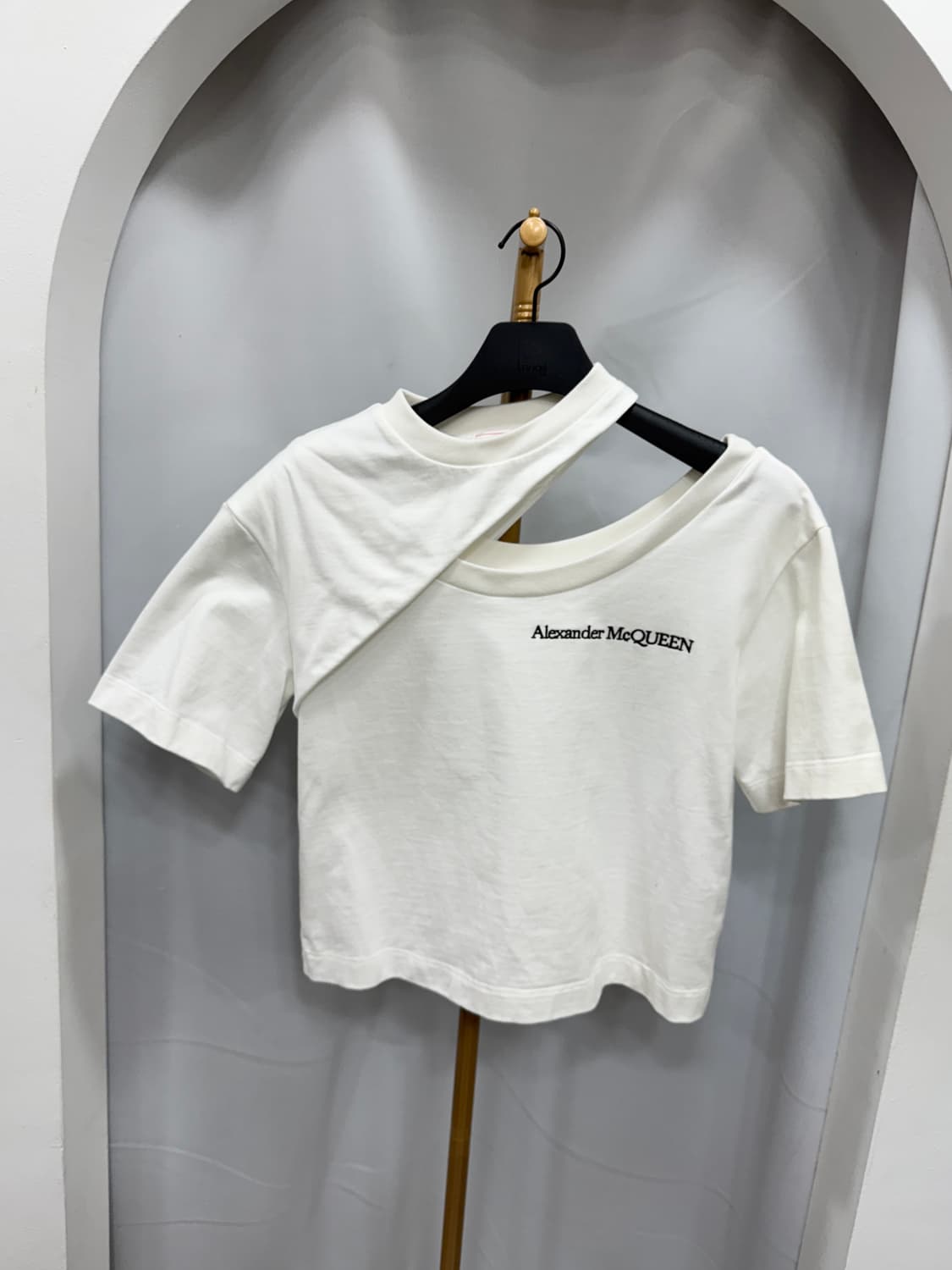 백화점판 새상품급 알렉산더맥퀸 맨투맨 36사이즈  상품이미지1