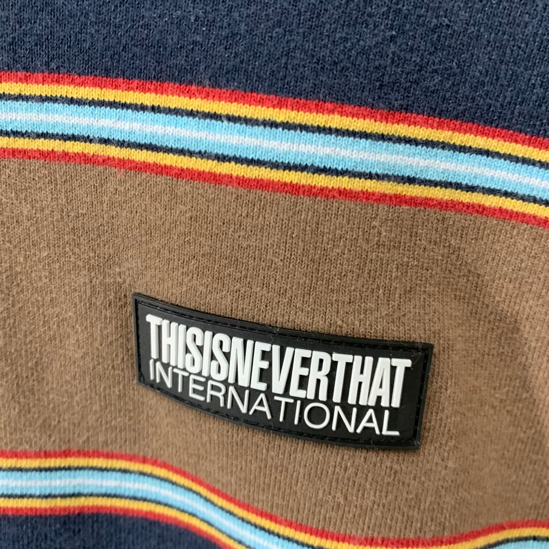 디스이즈네버뎃 맨투맨 상품이미지3