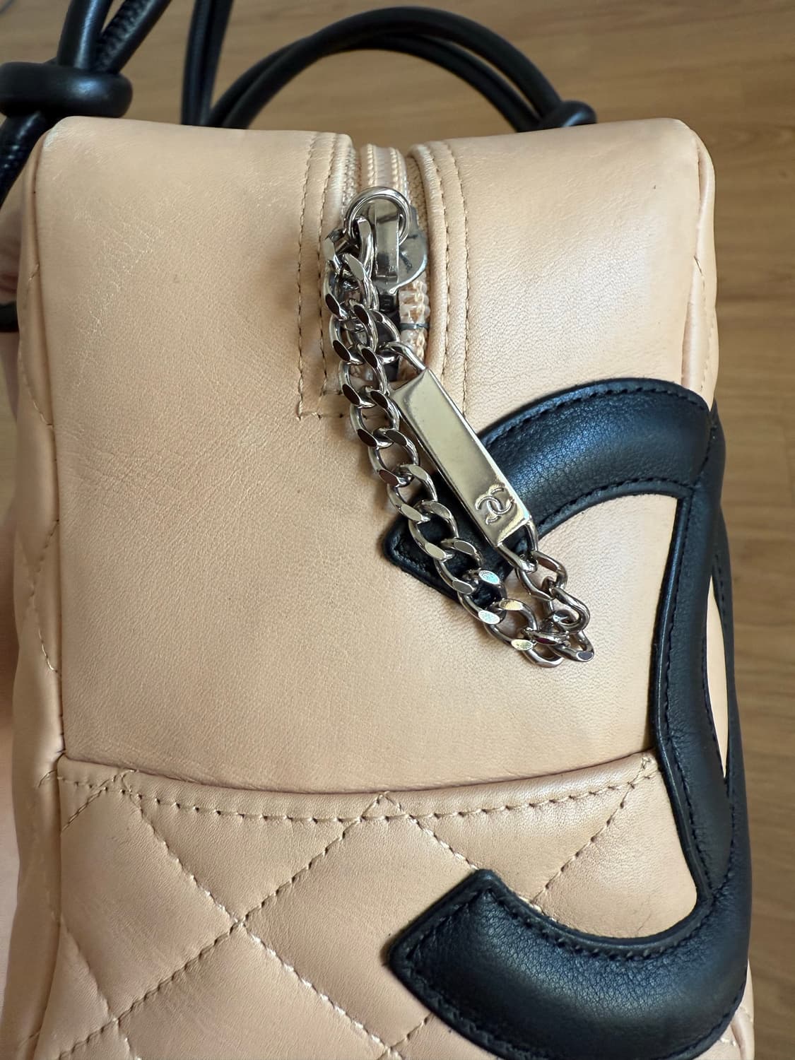 샤넬 깜봉 보스턴백 베이지 블랙 상품이미지8