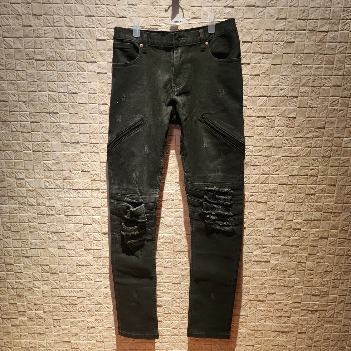 데미지 슬림핏 락펑크 블랙진 상품이미지1