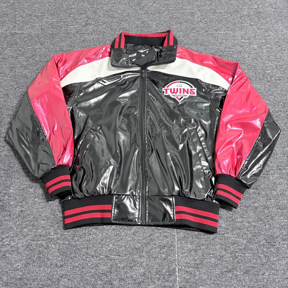 프로스펙스 LG 트윈스 어센틱 유광 점퍼 상품이미지1