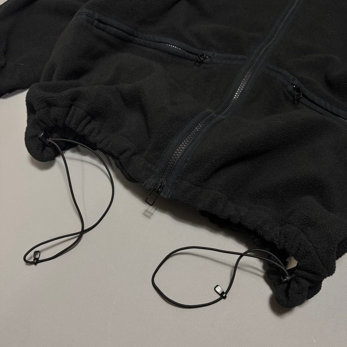 Relume 블랙컬러 폴리에스터 드로우코드 빅실루엣 플리스 자켓 상품이미지6