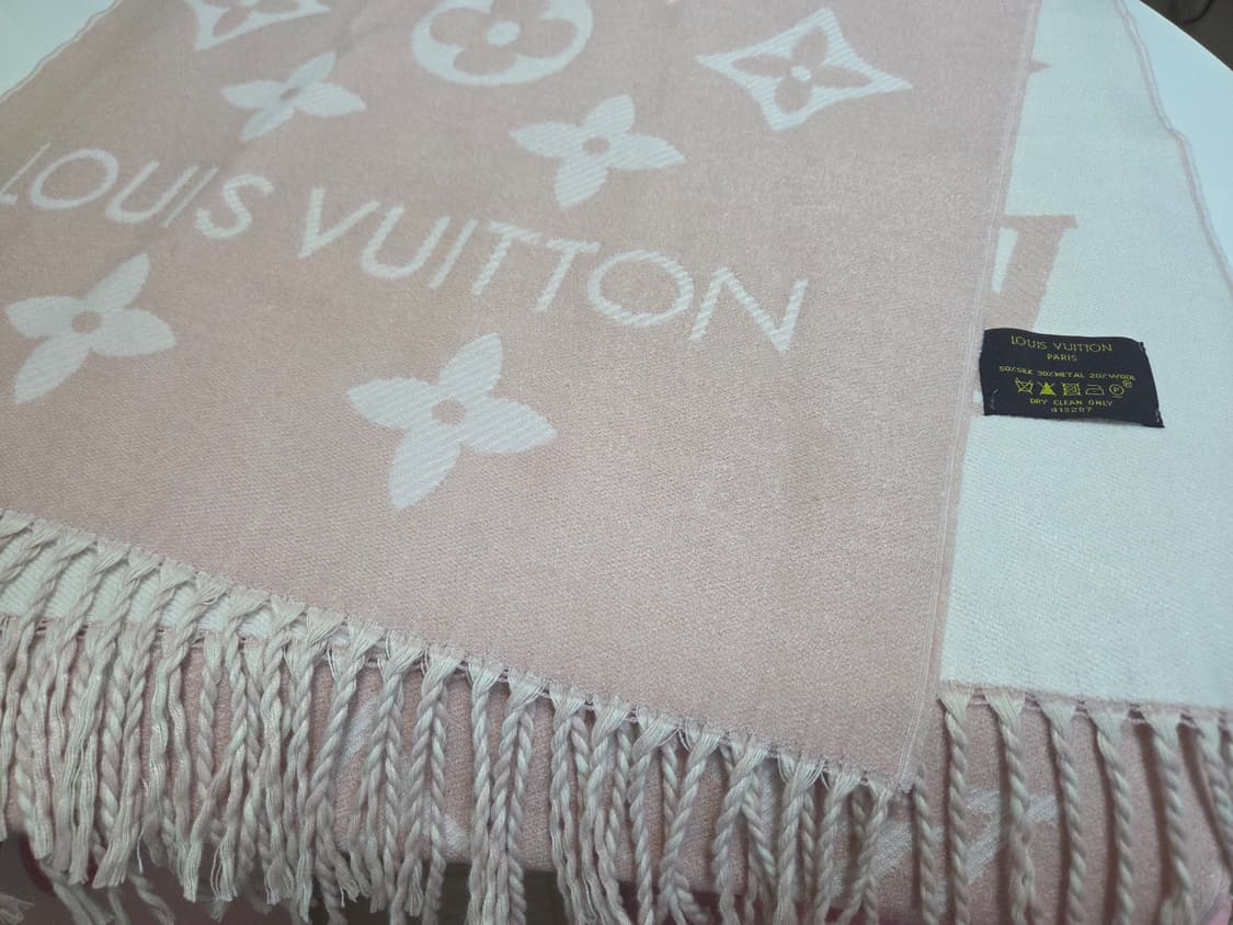 루이비통 머플러(양면 착용 가능)🌸 상품이미지6