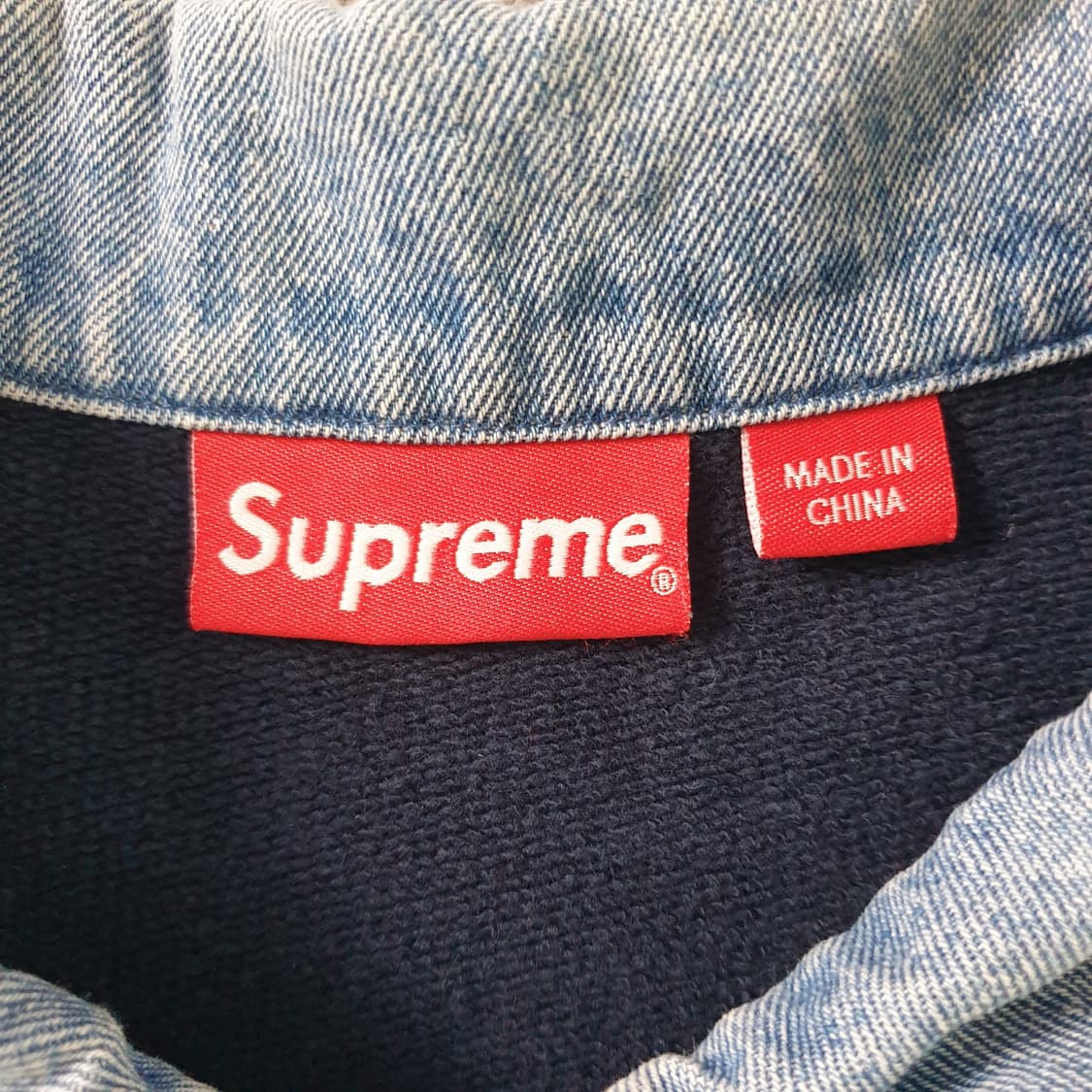 [무료배송] Supreme 23SS 데님 카라 하프집 맨투맨 상품이미지3