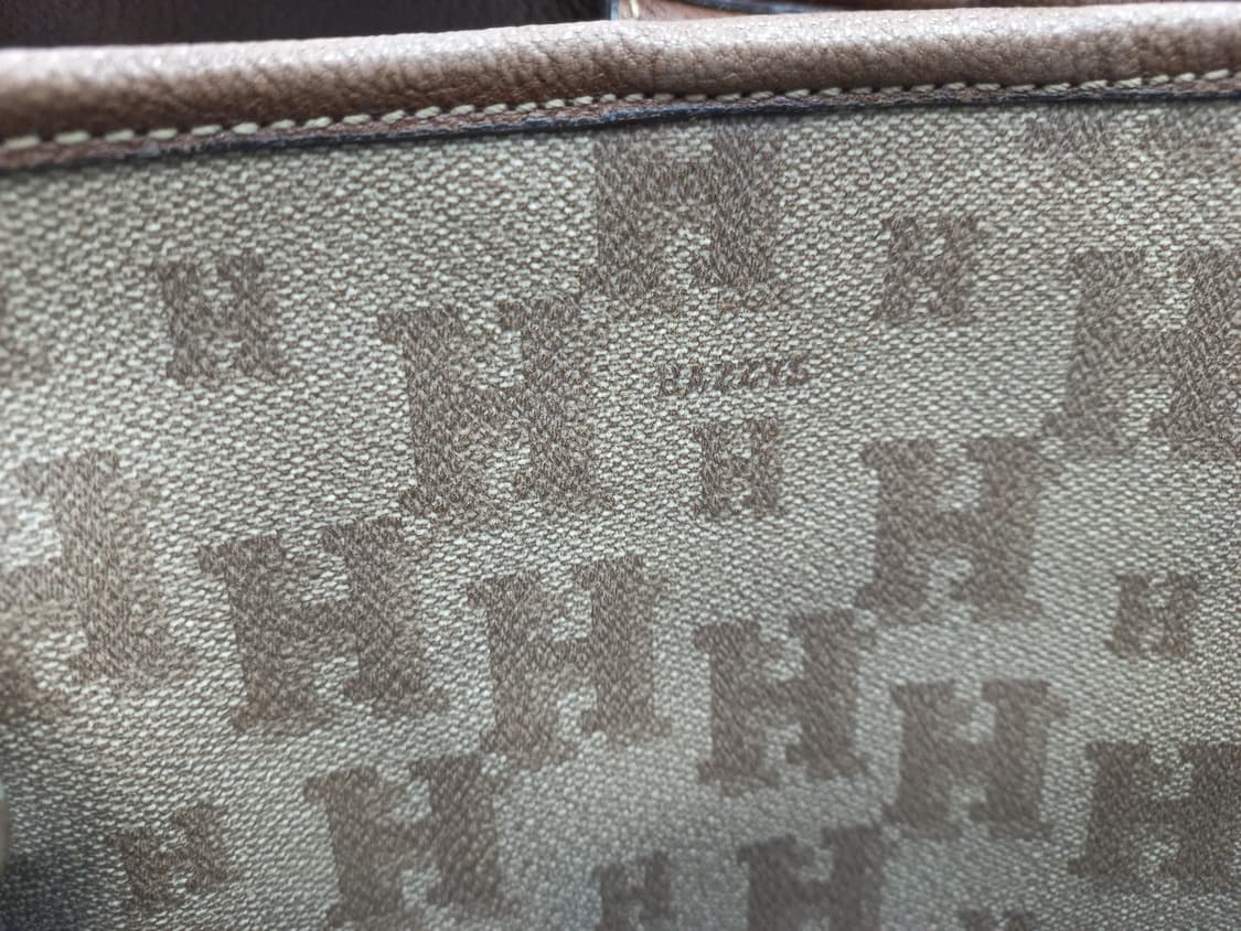 헤지스 H로고 패턴 토트백 브라운 상품이미지1