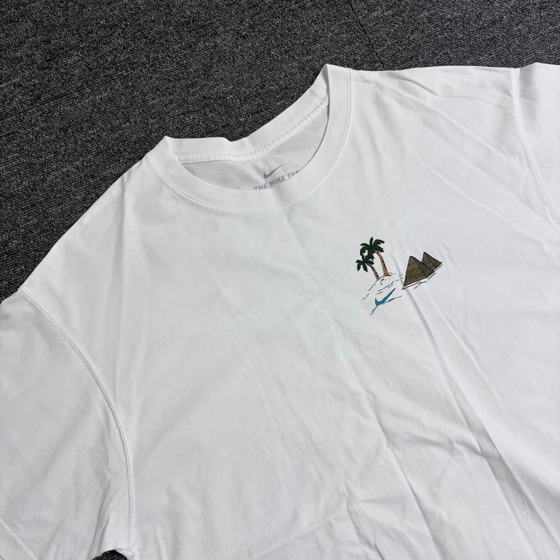 나이키 스핑크스 SB 반팔티 상품이미지2