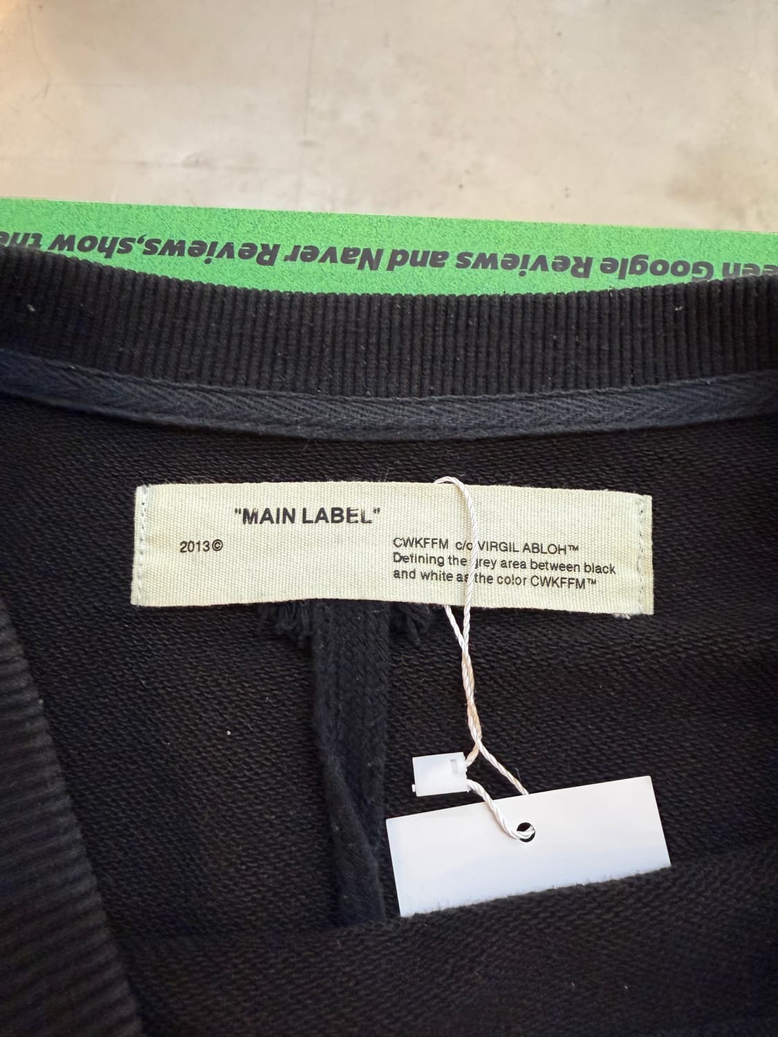 오프화이트 모나리자 크루넥 맨투맨 상품이미지4