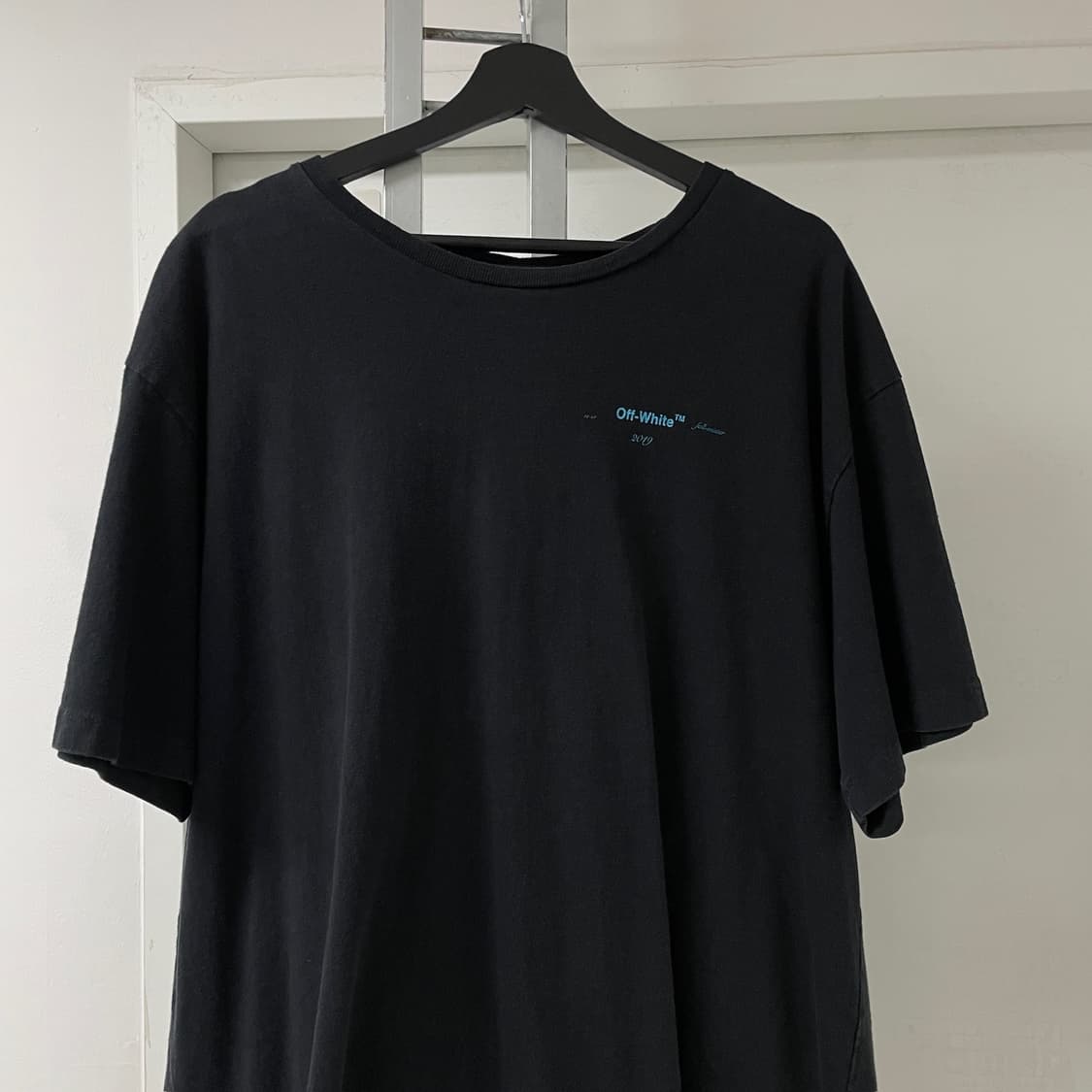 오프화이트 블랙 반팔 티셔츠 M 상품이미지5
