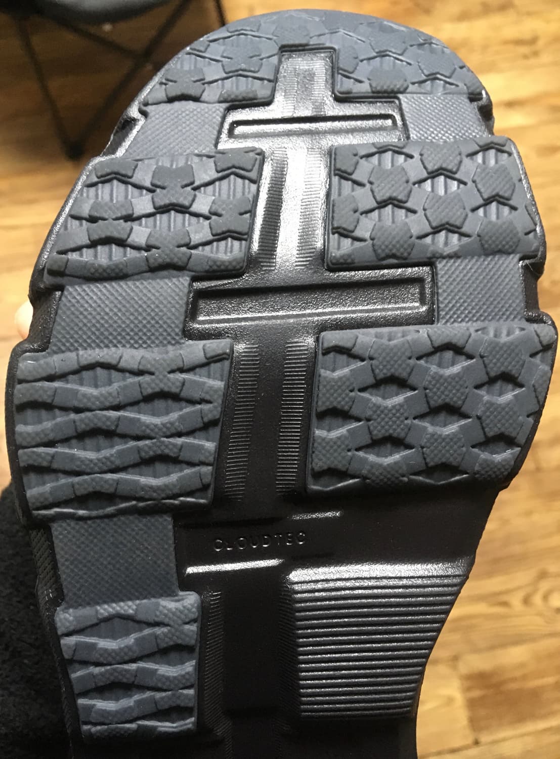 (280)온러닝 파프 클라우드몬스터 하이퍼 블랙 판매합니다 상품이미지6