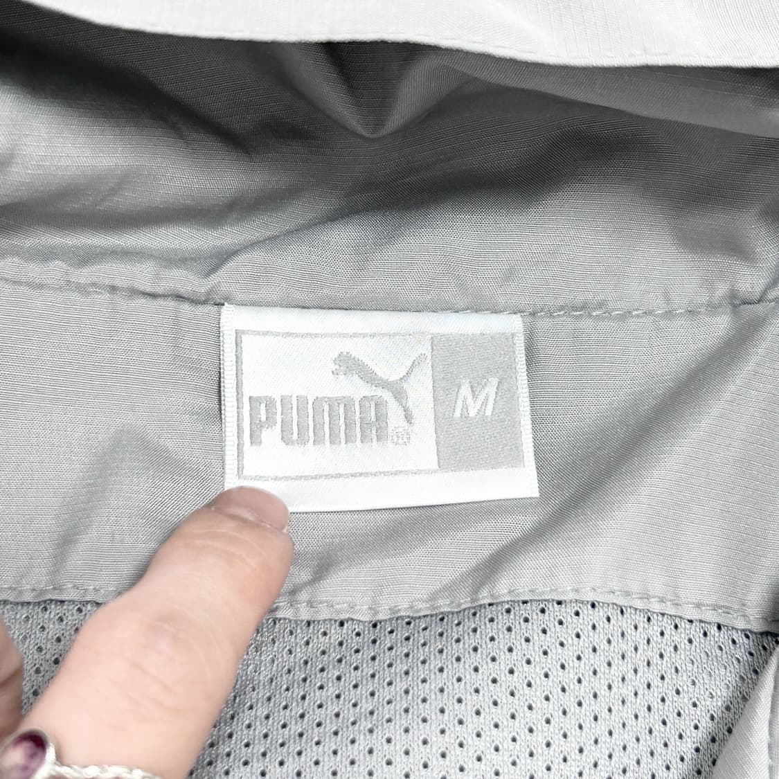 푸마 자수로고 그레이 바람막이 상품이미지6