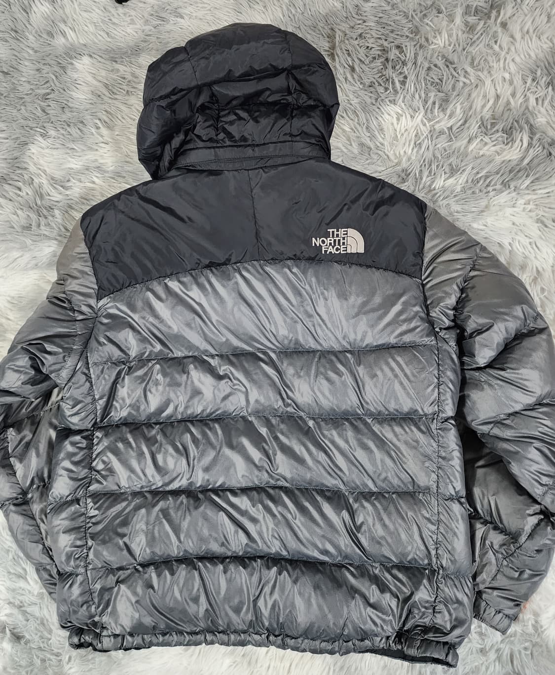 노스페이스 700 패딩 블랙/그레이 상품이미지2