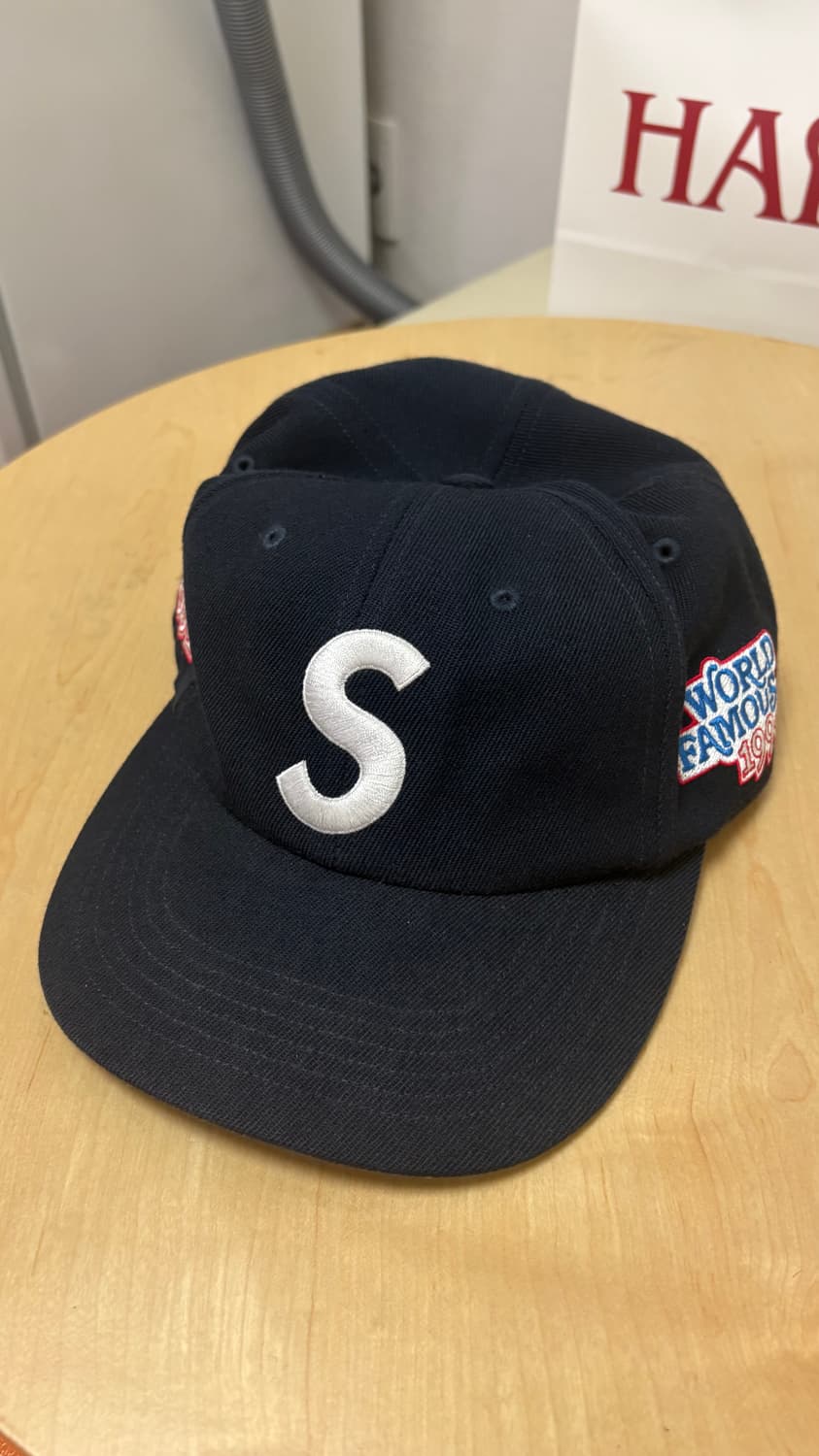 슈프림 월드 페이머스 6패널 s 로고 navy 상품이미지1