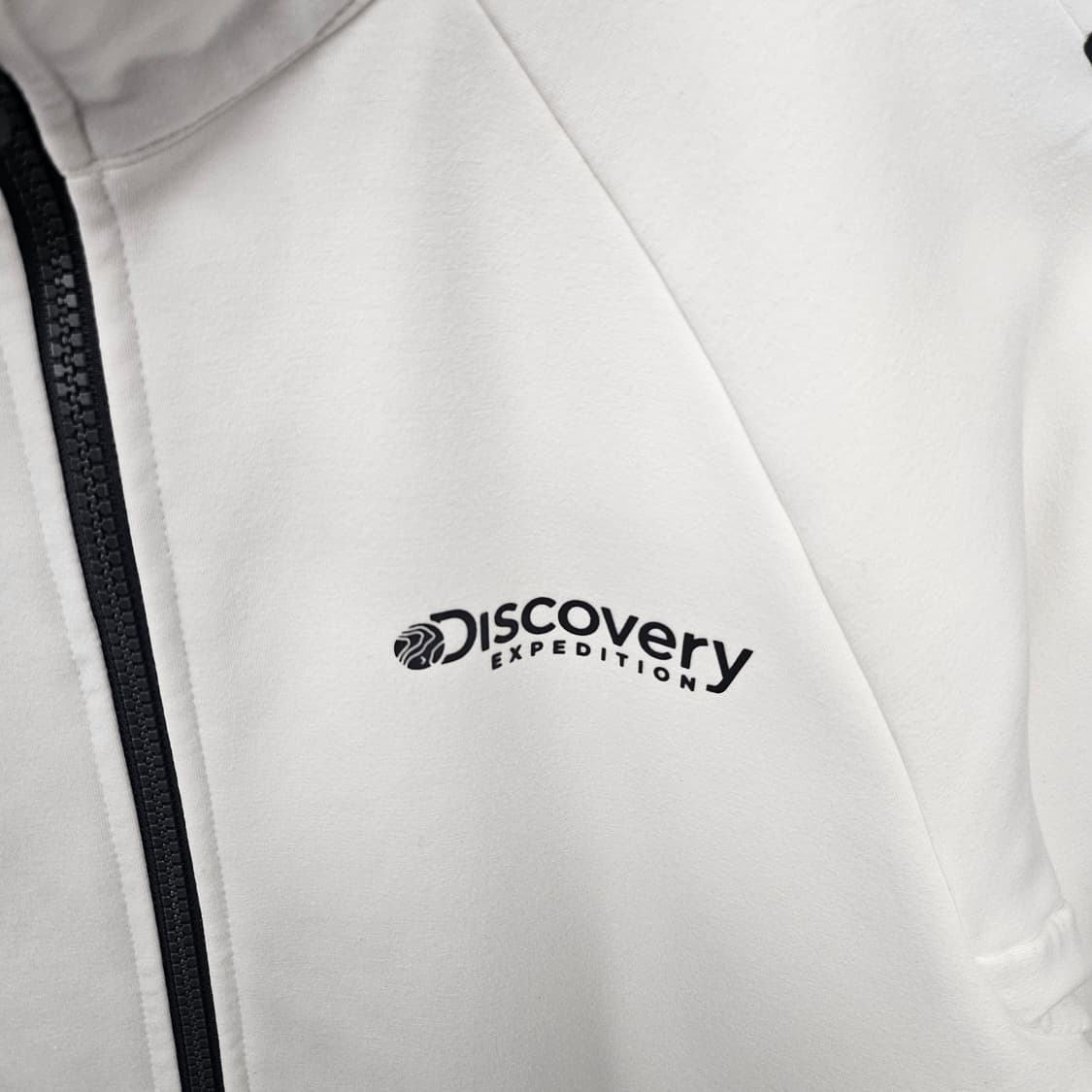  디스커버리 레이온 기모 트레이닝 자켓 화이트 상품이미지3