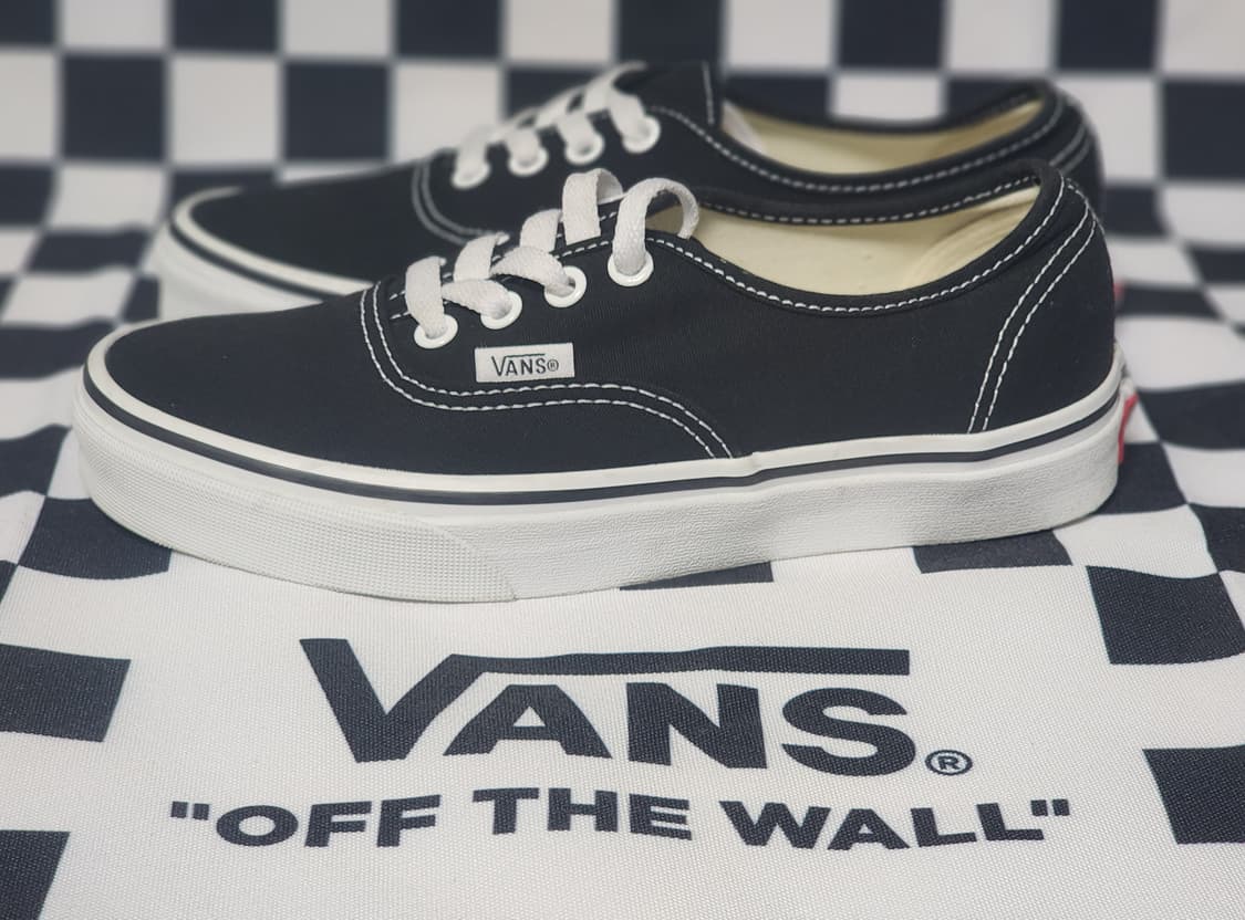 반스 어센틱 블랙 스니커즈 230mm 상품이미지1