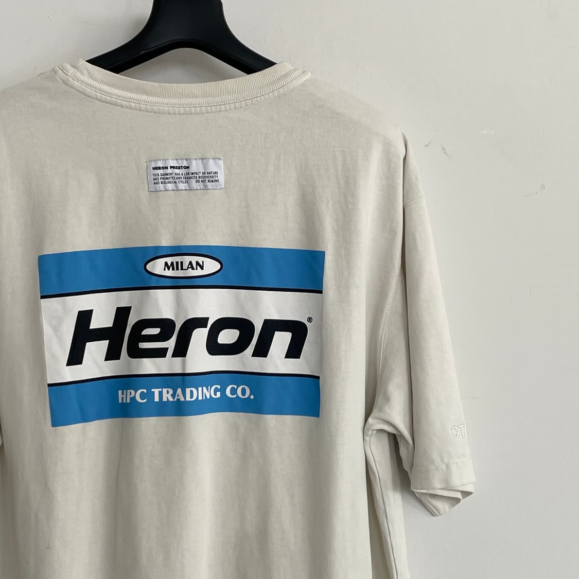 헤론 프레스톤 M,105오버핏 이글 트레이딩 오버핏 화이트 반팔 티셔츠 상품이미지5