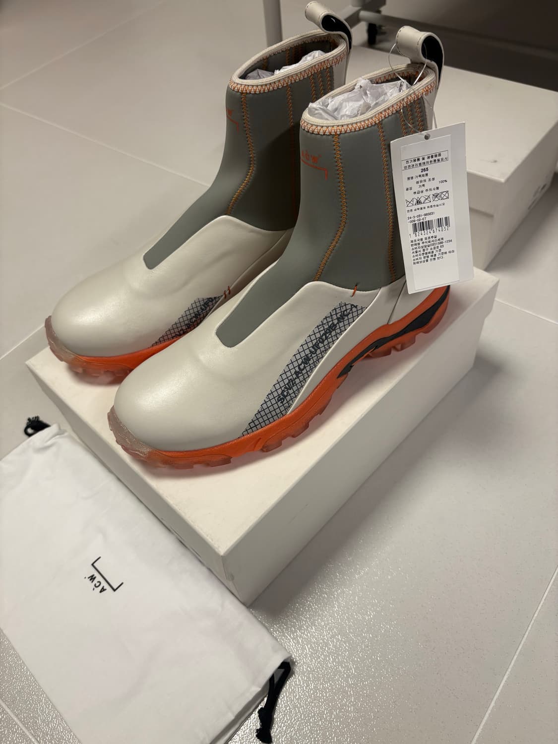 [42]어콜드월 남성 라이트그레이 오렌지 레더 NC-1 부츠 상품이미지1