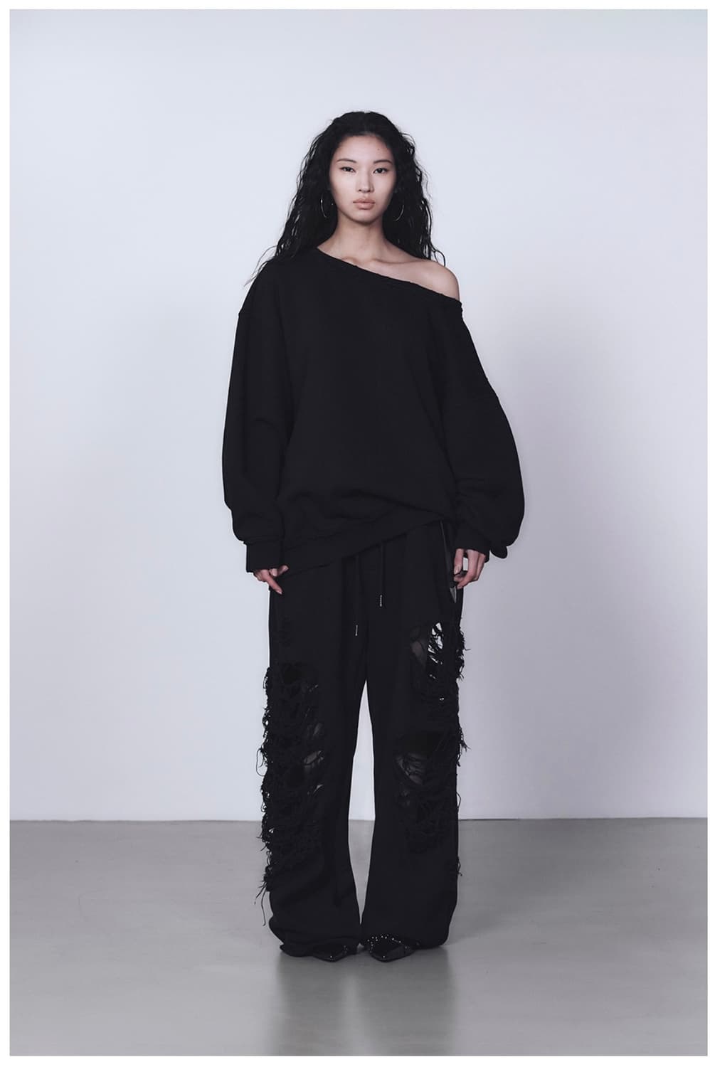 트리밍버드 Scratch Damage BoatNeck SweatShirt 상품이미지3
