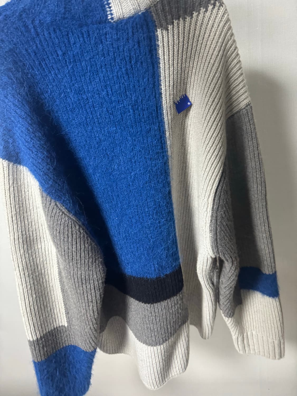 아더에러x자라 패치워크 니트 팝니다 상품이미지3