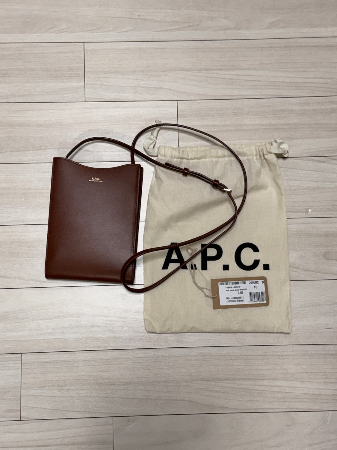 아페쎄 제이미 넥파우치 크로스백 상품이미지4