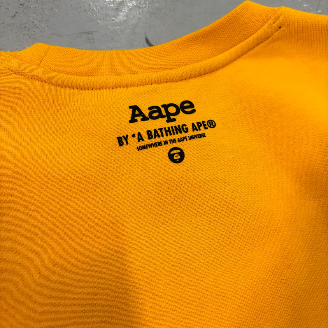 95 에이프 베이프 맨투맨 상품이미지3