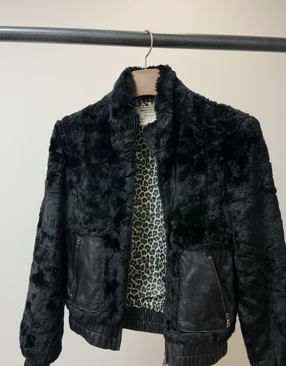 (90) guess usa 게스 y2k 퍼 자켓 상품이미지4
