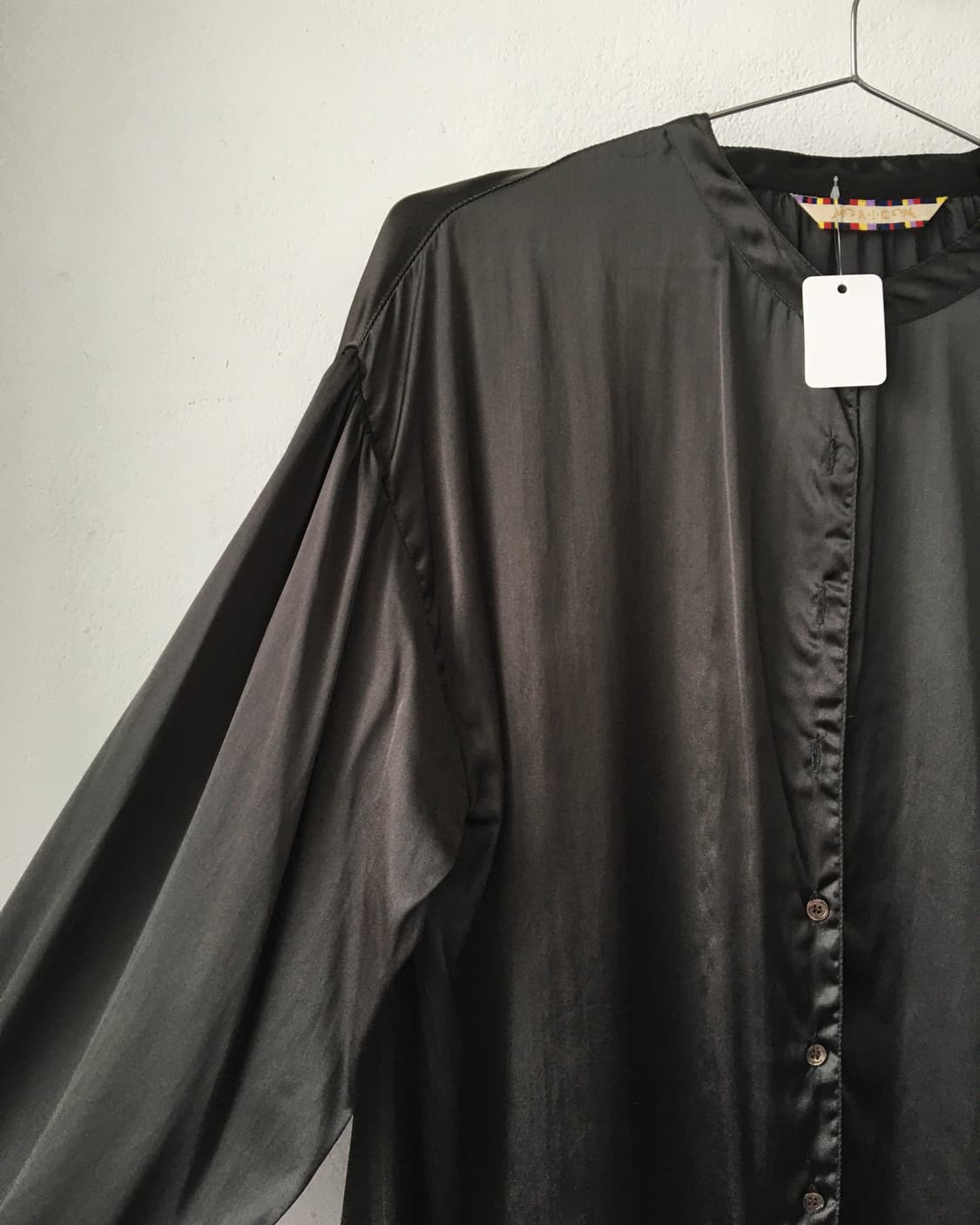 Glossy blouse 상품이미지4