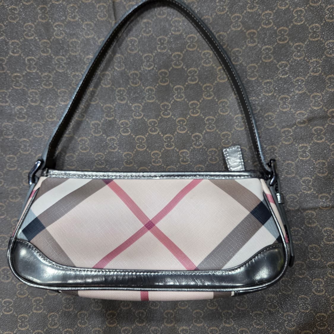 버버리 미니 숄더 상품이미지3