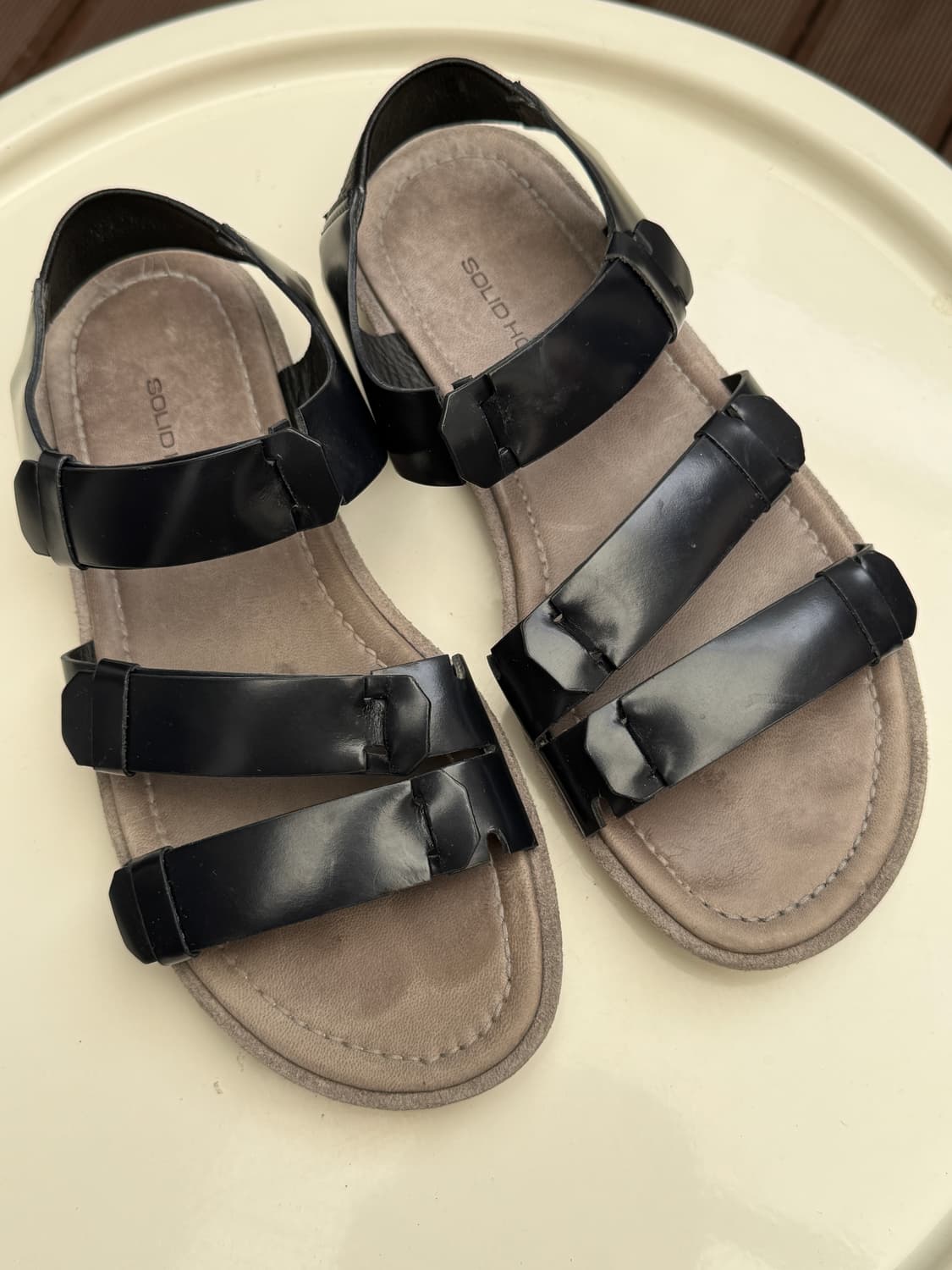 솔리드옴므 소가죽 블랙 스트랩 샌들 39(250-255) 상품이미지1